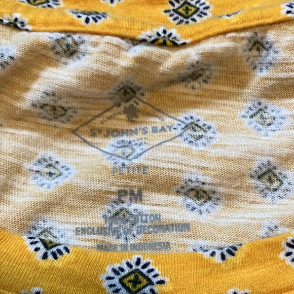 Womens St. John’s Bay Yellow Top - Picture 7 of 8